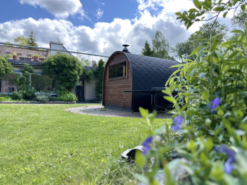 C_IMG_8015_Garten_Fasssauna