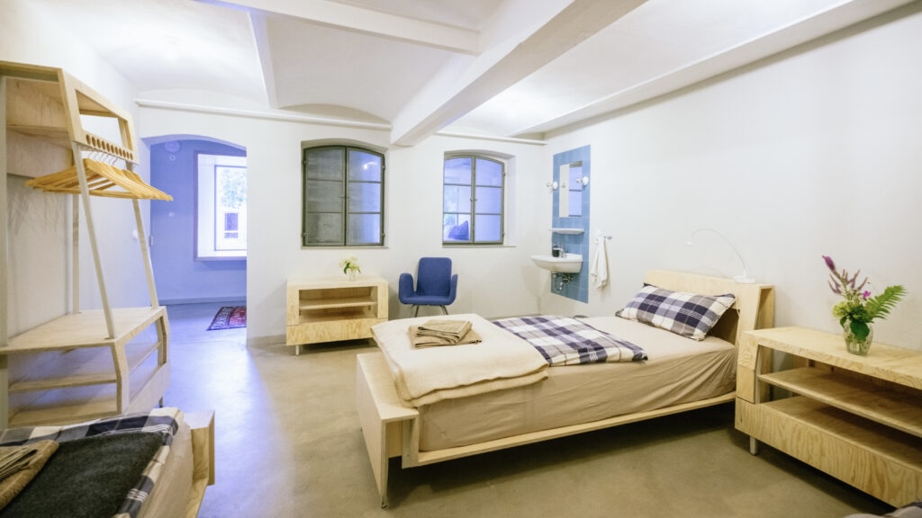 12_Kopie-von-Taubenblau-Toskana-Zimmer-1024x683